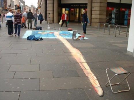 Swimming_Pool_Julian_Beever_Different_Viewpoint.jpg