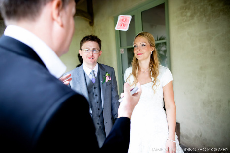 entertaining_bride__groom_with_magic.jpg