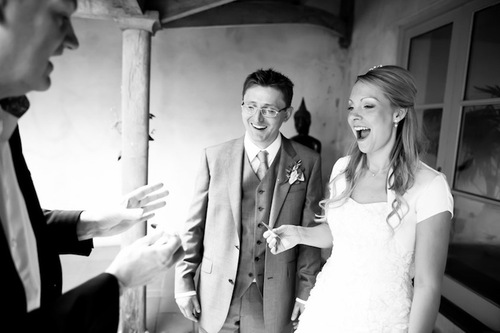 amazing reactions to wedding magician.jpg