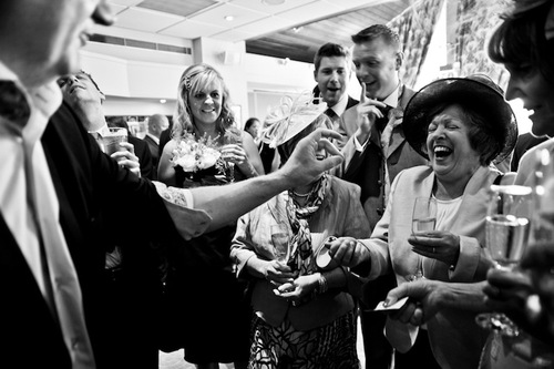 keeping guests entertained at the drinks reception magician.jpg